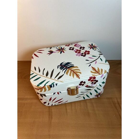 Floral Jewelry Box 6x4x2.5” Unbranded - Picture 2 of 12